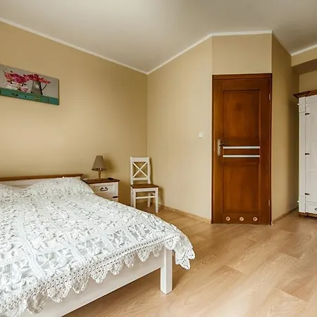 Pod Lipa 2 3* Białka