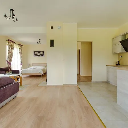 Bed & Breakfast Pod Lipa 2