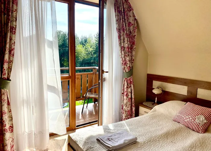 Pod Lipa 2 Bed & Breakfast 3*